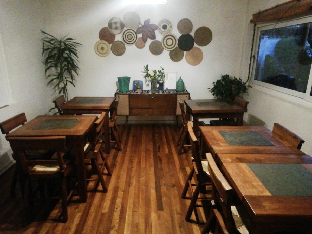 Hostal Petit Verdot Santa Cruz Exterior photo
