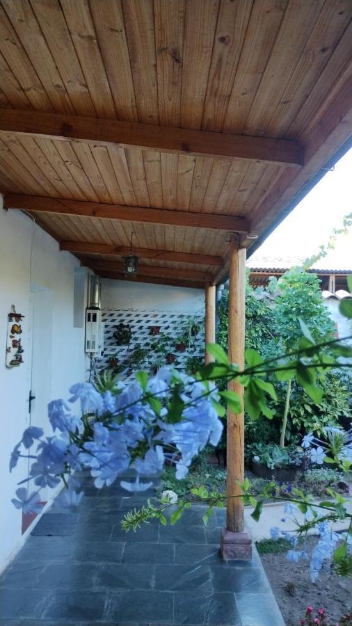 Hostal Petit Verdot Santa Cruz Exterior photo